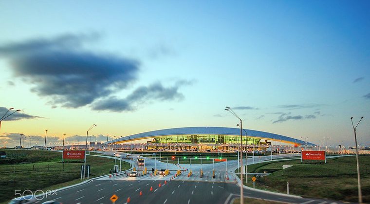 Carrasco General Cesáreo L. Berisso International Airport — photo
